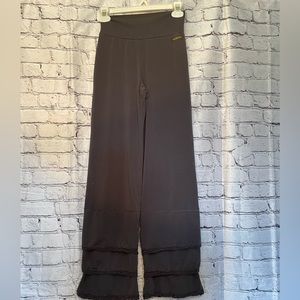 Matilda Jane women’s Pants. Navy Blue. Small